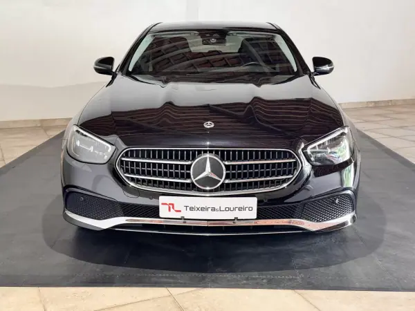 Mercedes-Benz E 220 2022 - 34500 EUR, 173176 km - AUTO.MOTO.pt - 173176km - foto 2 de 27