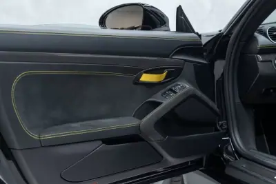 Porsche 718 Cayman 2021 - 134950 EUR, 23000 km - AUTO.MOTO.pt - 23000km - foto 25 de 41