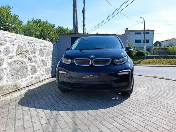 BMW i3 2019 - 24500 EUR, 75900 km - AUTO.MOTO.pt - 75900km - foto 2 de 16