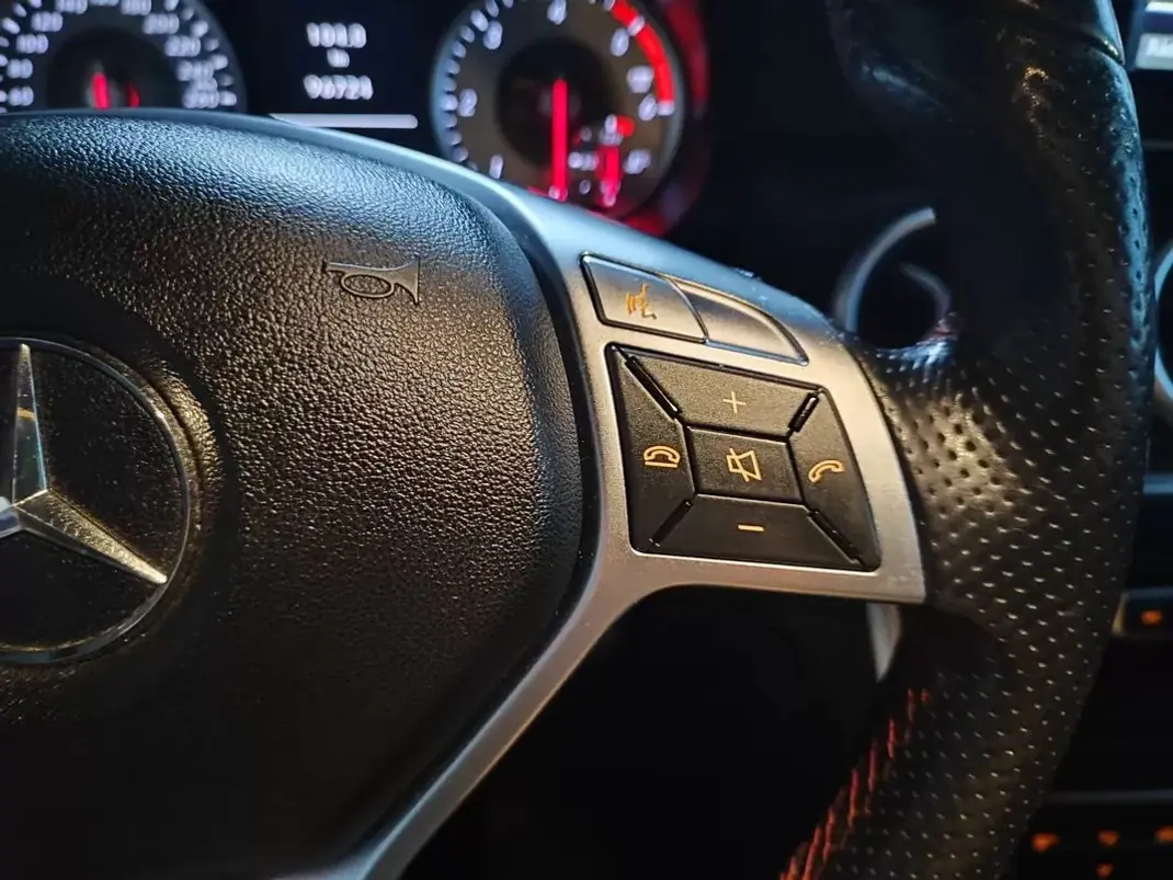 Mercedes-Benz A 180 2013 - 17650 EUR, 96800 km - AUTO.MOTO.pt - 96800km - foto 23 de 31