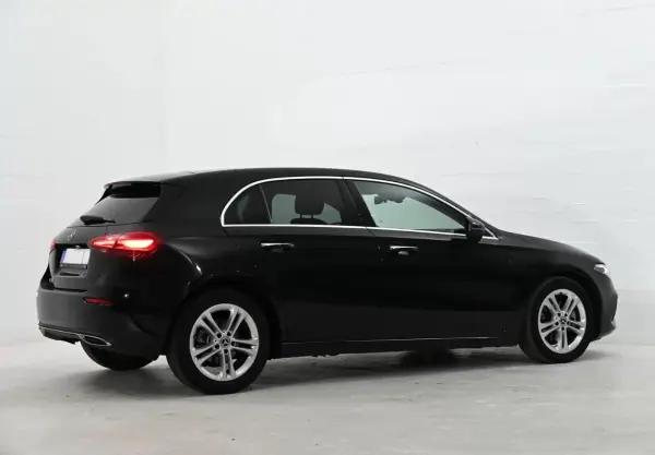 Mercedes-Benz A 200 2023 - 29900 EUR, 59000 km - AUTO.MOTO.pt - 59000km - foto 3 de 26