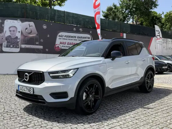 Volvo XC 40 2021 — foto 2 de 20