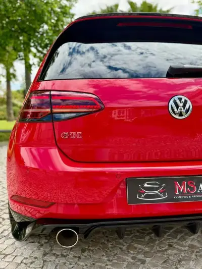 Volkswagen Golf 2019 - 31990 EUR, 110300 km - AUTO.MOTO.pt - 110300km - foto 36 de 38