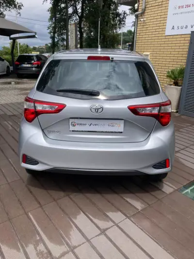 Toyota Yaris 2020 - 15900 EUR, 21350 km - AUTO.MOTO.pt - 21350km - foto 5 de 21