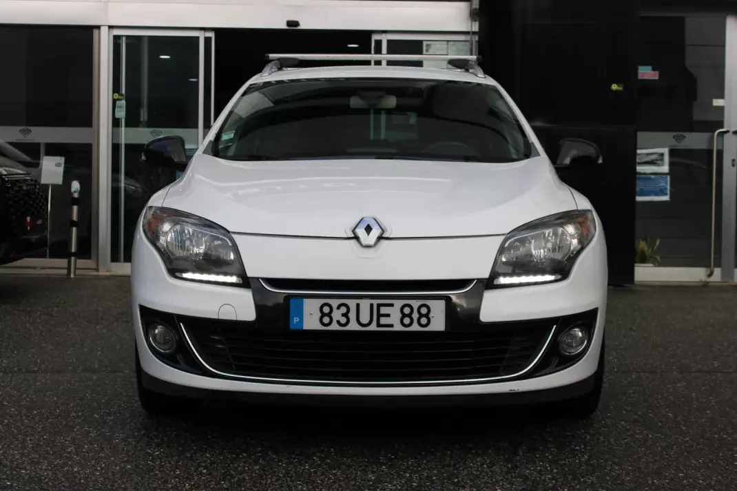 Renault Mégane Sport Tourer 2013 - 5900 EUR, 293129 km - AUTO.MOTO.pt - 293129km - foto 26 de 27