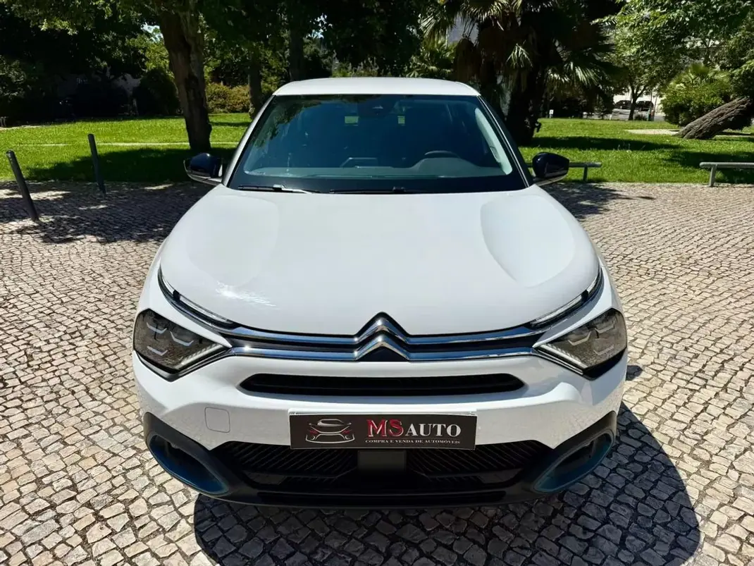 Citroën e-C4 2023 - 19890 EUR, 33850 km - AUTO.MOTO.pt - 33850km - foto 7 de 39