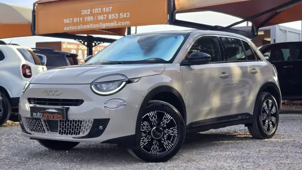 Fiat 600 1.2 Hybrid Pop 2025 Gasolina — 17 850 km · Bragança Fiat 600 1.2 Hybrid Pop 2025 Gasolina
