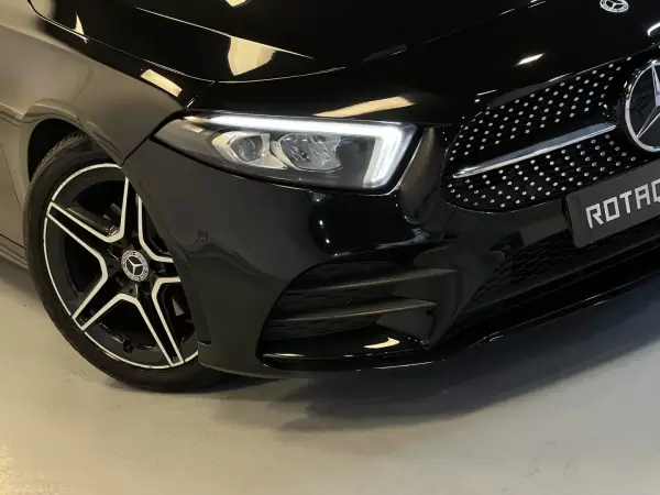 Mercedes-Benz A 180 2017 - 25990 EUR, 160000 km - AUTO.MOTO.pt - 160000km - foto 16 de 38