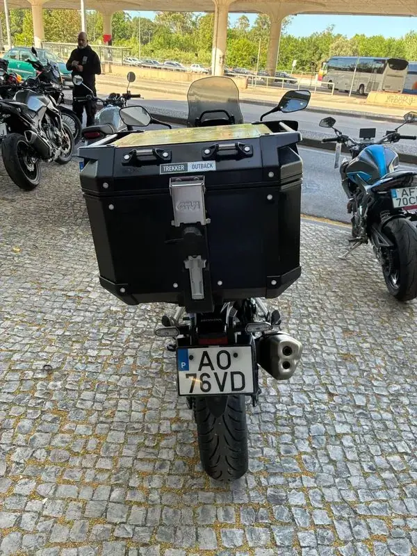Honda CB 1100 2022 - 6250 EUR, 22350 km - AUTO.MOTO.pt - 22350km - foto 10 de 17