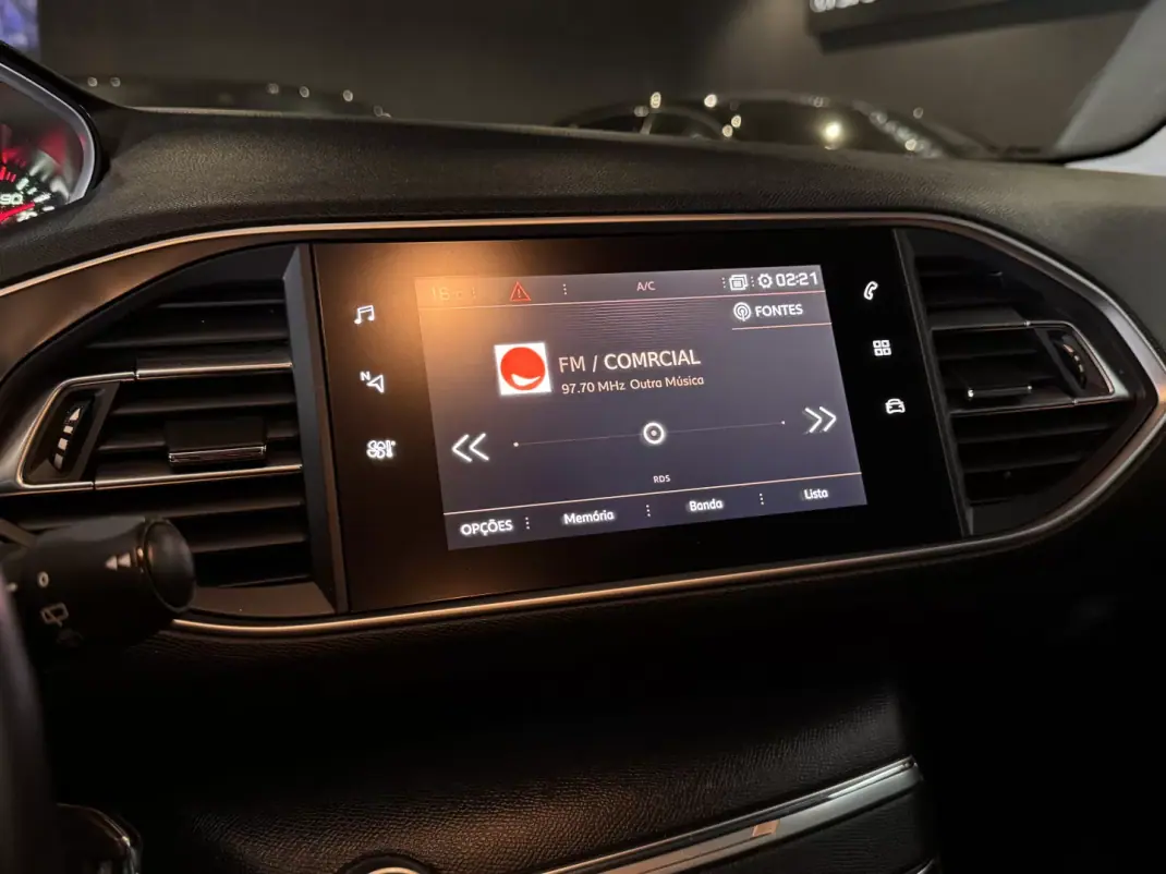 Peugeot 308 SW 2020 - 13490 EUR, 122100 km - AUTO.MOTO.pt - 122100km - foto 23 de 34