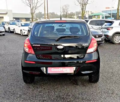 Hyundai i20 2012 - 7490 EUR, 172563 km - AUTO.MOTO.pt - 172563km - foto 7 de 23