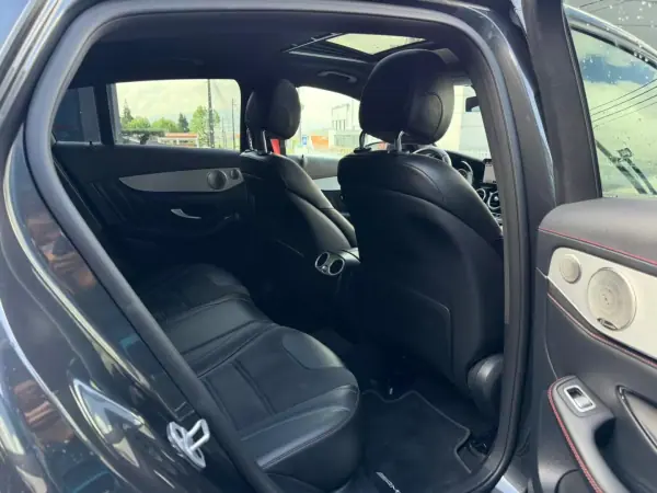 Mercedes-Benz GLC 43 AMG 2021 - 53000 EUR, 112000 km - AUTO.MOTO.pt - 112000km - foto 18 de 18