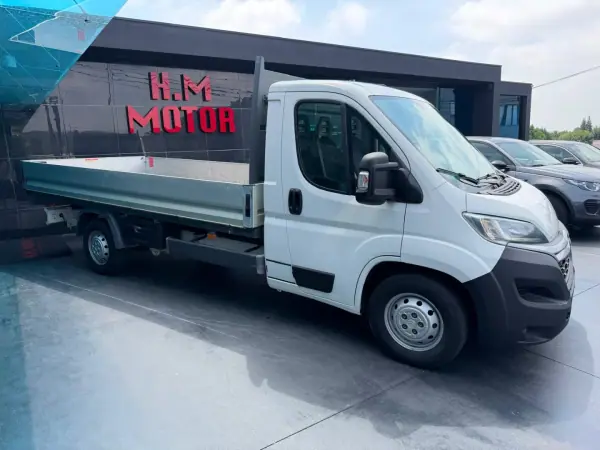 Citroën Jumper caixa aberta 2018 - 19900 EUR, 131000 km - AUTO.MOTO.pt - 131000km - foto 3 de 10