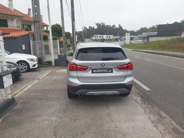 BMW X1 2016 - 18900 EUR, 205000 km - AUTO.MOTO.pt - 205000km - foto 8 de 13