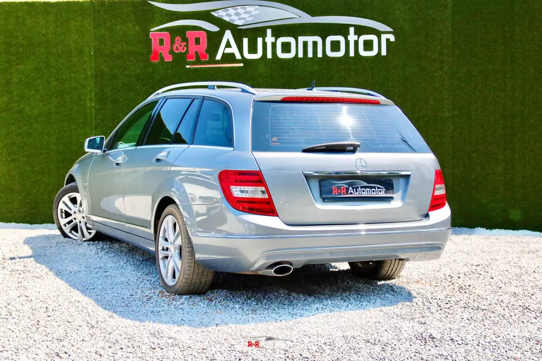 Mercedes-Benz C 220 2011 - 12000 EUR, 250000 km - 250000km - foto 2 de 24