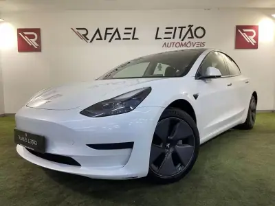 Tesla Model 3 2023 — foto 2 de 40