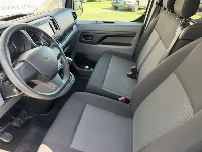 Peugeot Expert 2022 - 29900 EUR, 25470 km - AUTO.MOTO.pt - 25470km - foto 30 de 37
