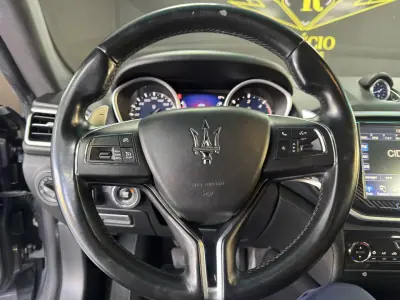 Maserati Ghibli 2014 - 31000 EUR, 226000 km - AUTO.MOTO.pt - 226000km - foto 44 de 47