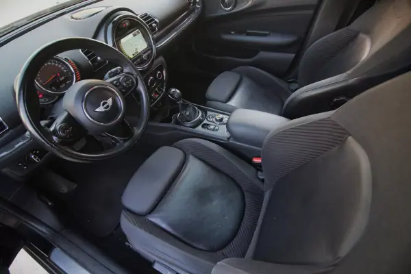 MINI Clubman 2017 - 14990 EUR, 195000 km - 195000km - foto 17 de 29