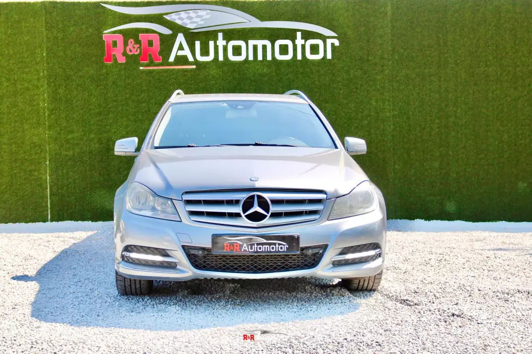 Mercedes-Benz C 220 2011 - 12000 EUR, 250000 km - 250000km - foto 4 de 24
