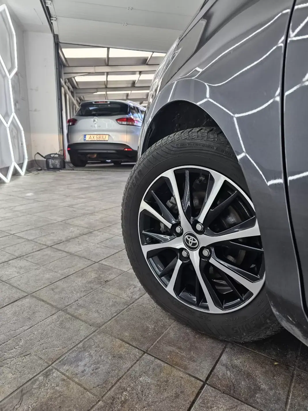 Toyota Yaris 2019 - 13650 EUR, 135421 km - AUTO.MOTO.pt - 135421km - foto 21 de 37
