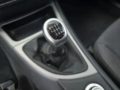 BMW 118 2008 - 6750 EUR, 226114 km - AUTO.MOTO.pt - 226114km - foto 15 de 19