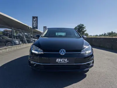 Volkswagen Golf 2018 - 14990 EUR, 105000 km - AUTO.MOTO.pt - 105000km - foto 2 de 43