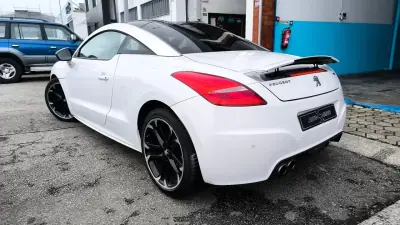 Peugeot RCZ 2011 - 11500 EUR, 126000 km - AUTO.MOTO.pt - 126000km - foto 2 de 14