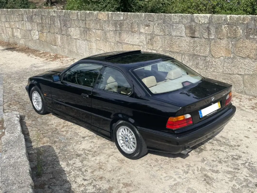 BMW 323 1998 - 19900 EUR, 160000 km - 160000km - foto 59 de 68