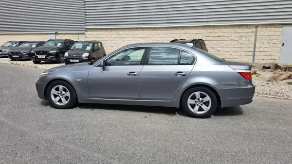 BMW 520 2008 - 7980 EUR, 322077 km - AUTO.MOTO.pt - 322077km - foto 6 de 41