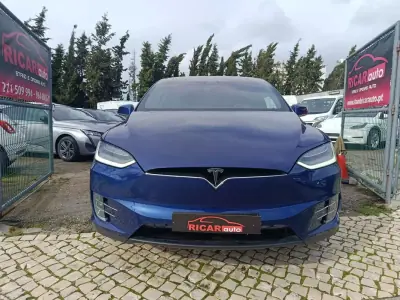 Tesla Model X 2020 - 45500 EUR, 85990 km - AUTO.MOTO.pt - 85990km - foto 3 de 38