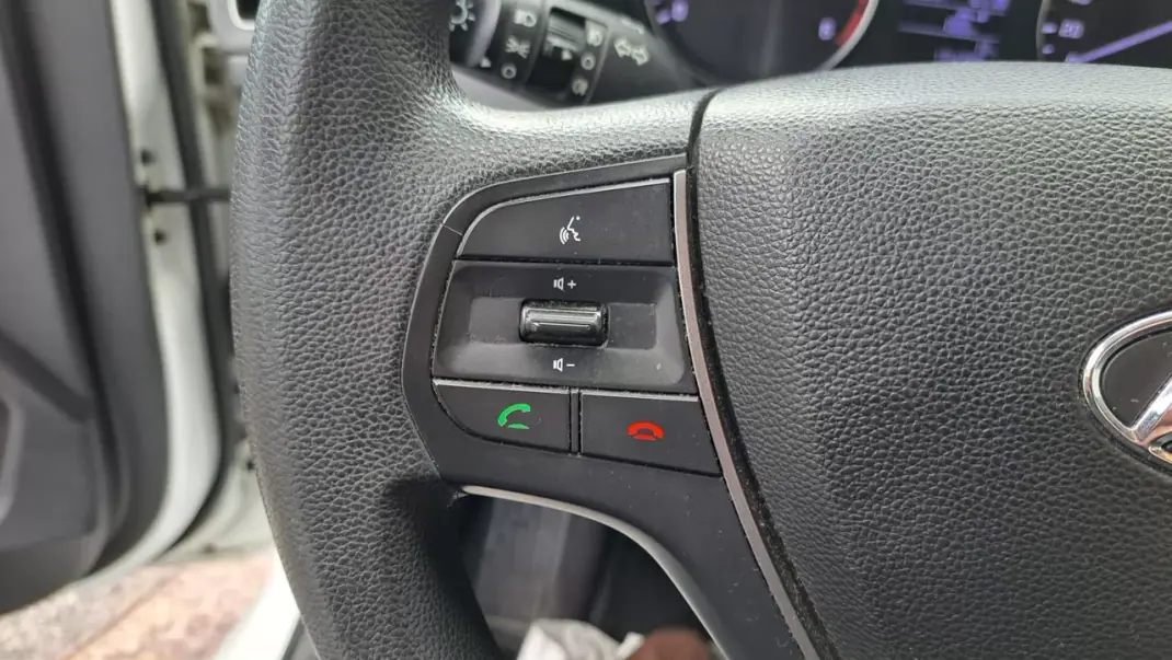 Hyundai i20 2018 - 10890 EUR, 134296 km - AUTO.MOTO.pt - 134296km - foto 34 de 43