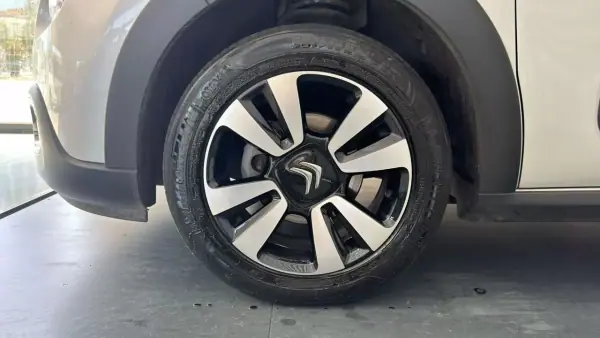 Citroën C3 2018 - 9990 EUR, 37461 km - AUTO.MOTO.pt - 37461km - foto 14 de 28