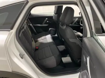 Citroën e-C4 2023 - 23990 EUR, 8800 km - AUTO.MOTO.pt - 8800km - foto 9 de 11