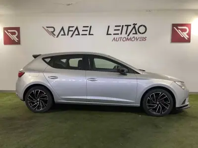 SEAT Leon 2013 - 8500 EUR, 258000 km - AUTO.MOTO.pt - 258000km - foto 10 de 27