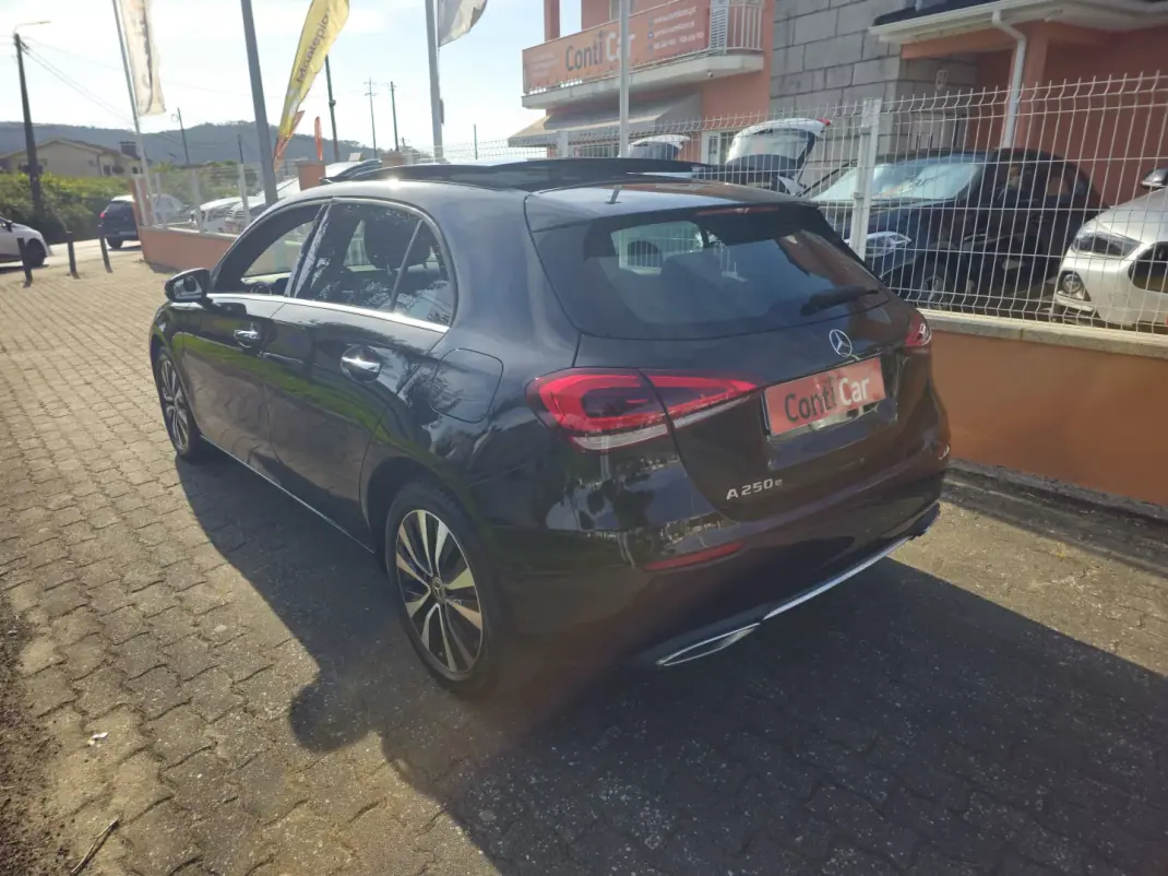 Mercedes-Benz A 250 2022 - 24500 EUR, 98000 km - 98000km - foto 6 de 16
