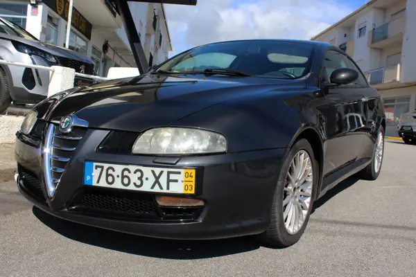 Alfa Romeo GT 2004 - 3800 EUR, 289000 km - AUTO.MOTO.pt - 289000km - foto 5 de 23