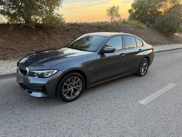 BMW 320 2021 — foto 2 de 8