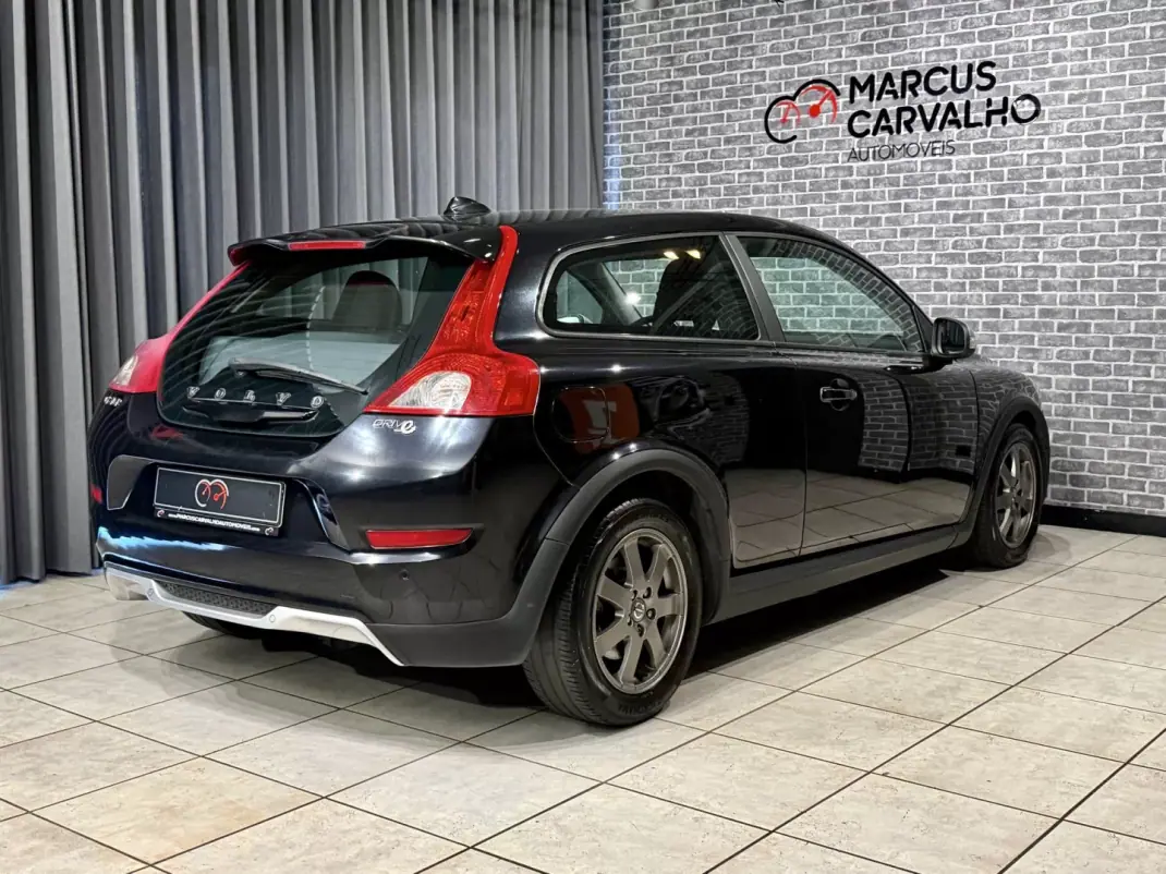 Volvo C30 2010 - 6900 EUR, 254000 km - 254000km - foto 4 de 13