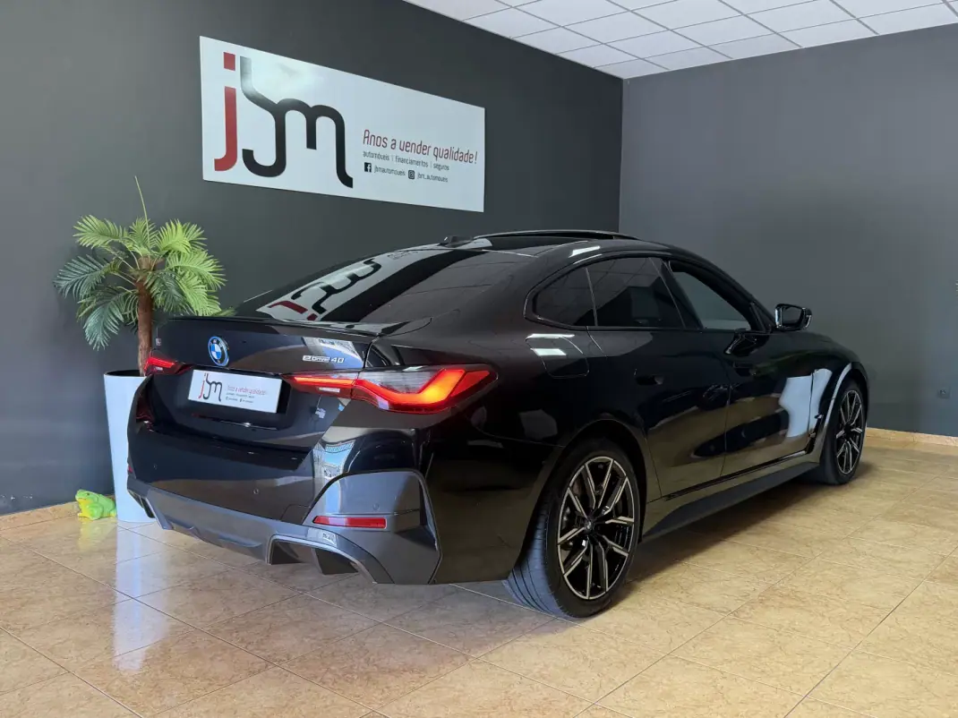 BMW i4 2022 - 37990 EUR, 109987 km - AUTO.MOTO.pt - 109987km - foto 3 de 14