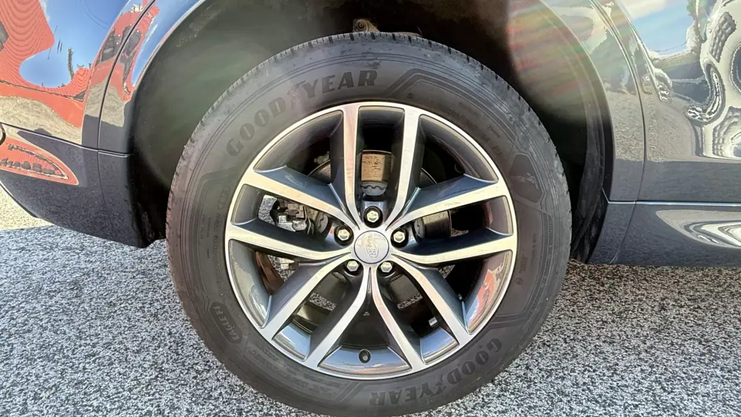 Land Rover Discovery Sport 2024 - 50200 EUR, 21000 km - AUTO.MOTO.pt - 21000km - foto 12 de 33