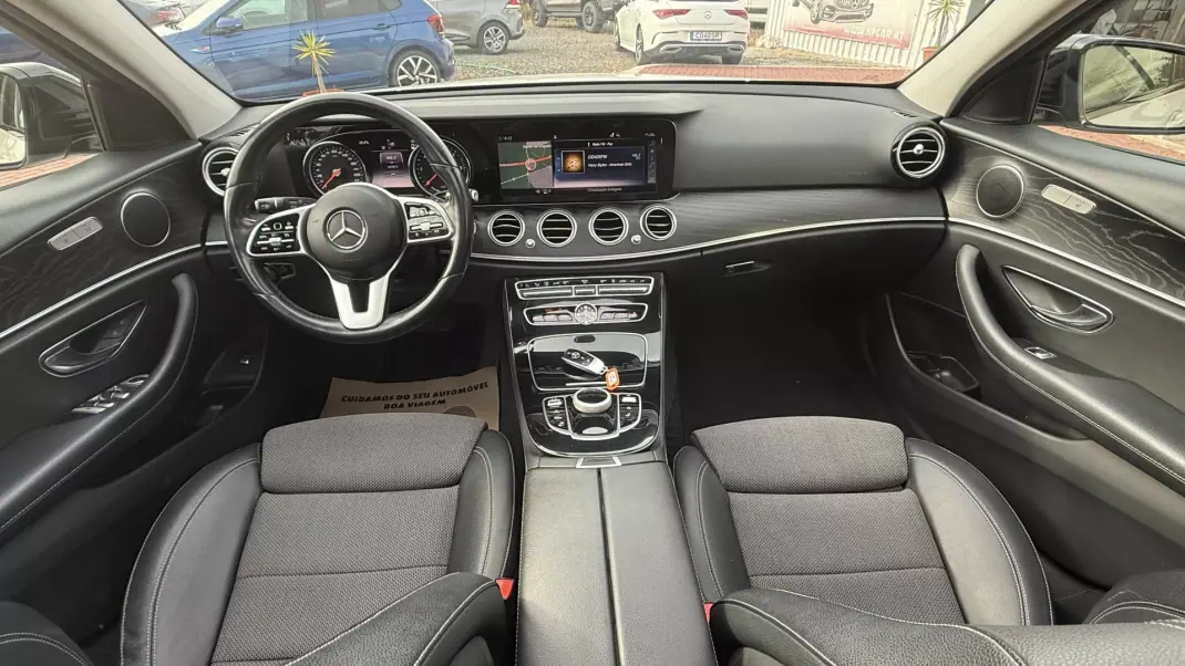 Mercedes-Benz E 300 2019 - 26990 EUR, 147000 km - AUTO.MOTO.pt - 147000km - foto 26 de 41