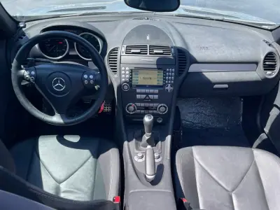 Mercedes-Benz SLK 350 2005 - 22500 EUR, 80000 km - AUTO.MOTO.pt - 80000km - foto 8 de 13