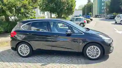 BMW 225xe Active Tourer 2016 - 17000 EUR, 116000 km - AUTO.MOTO.pt - 116000km - foto 2 de 14