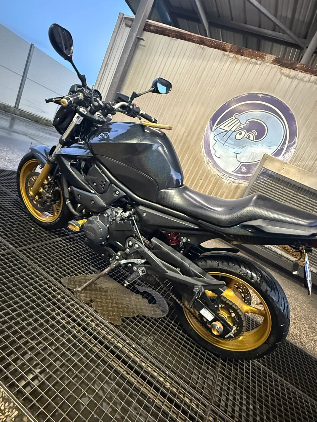 Yamaha YZF 600R 2012 - 5900 EUR, 56000 km - AUTO.MOTO.pt - 56000km - foto 7 de 8