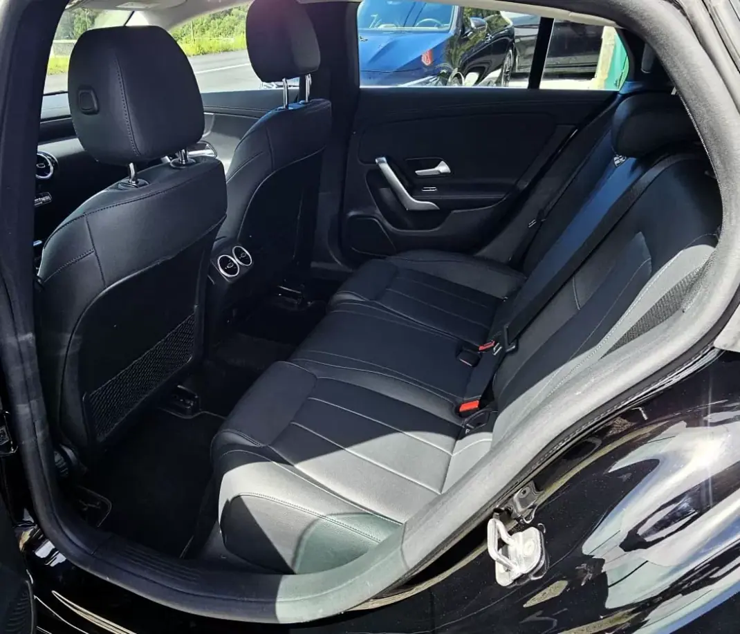 Mercedes-Benz CLA 250 2023 - 31500 EUR, 60000 km - AUTO.MOTO.pt - 60000km - foto 29 de 30