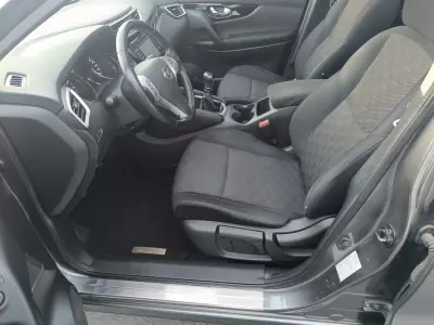 Nissan Qashqai 2016 - 12500 EUR, 183100 km - AUTO.MOTO.pt - 183100km - foto 21 de 36
