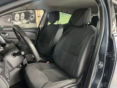 Renault Clio 2019 - 10800 EUR, 122674 km - AUTO.MOTO.pt - 122674km - foto 7 de 22
