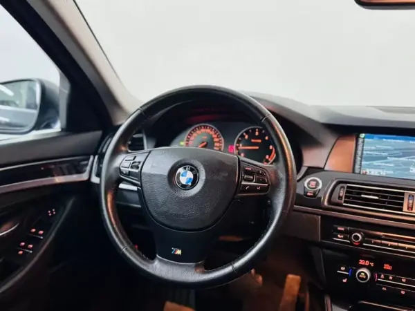BMW 520 2012 - 15500 EUR, 197000 km - AUTO.MOTO.pt - 197000km - foto 32 de 59