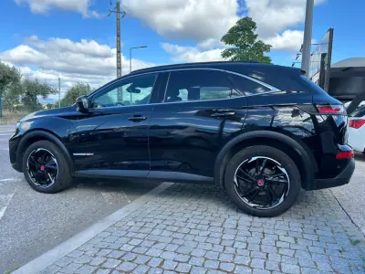 DS DS7 Crossback 2021 - 27900 EUR, 112694 km - AUTO.MOTO.pt - 112694km - foto 4 de 33